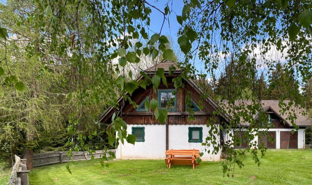 Ferienhaus Waldtraum 格兰河畔圣法伊特 外观 照片